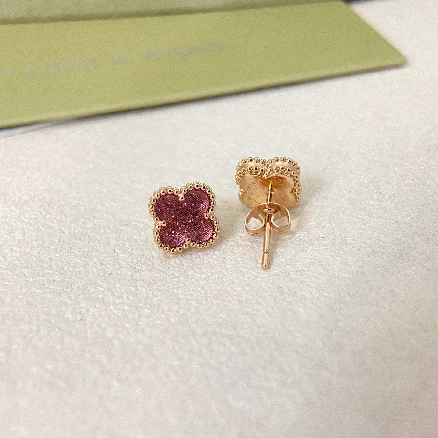[Lumivibe]2026 NEW MINI CLOVER 1 MOTIF  BUBBLE PINK ENAMEL