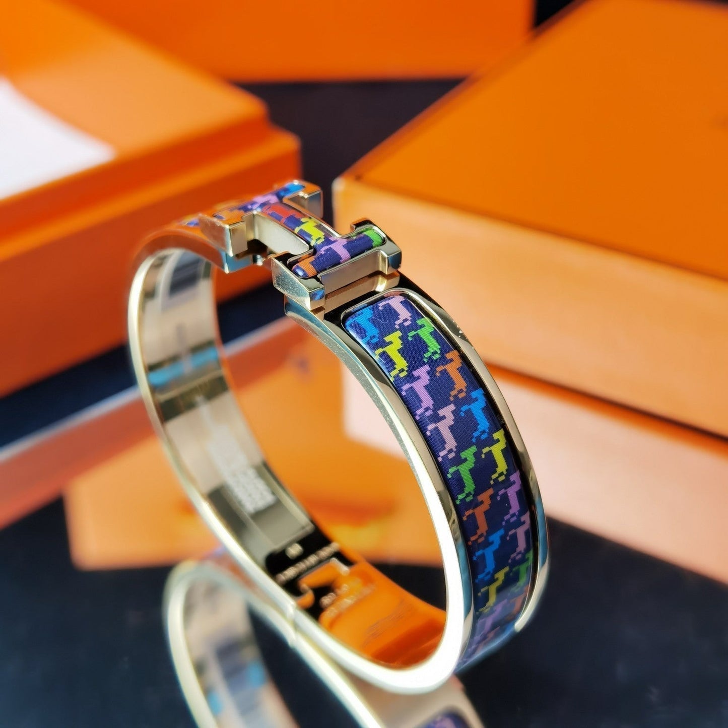 [LumiVibe]H HORSE BRACELET 12MM