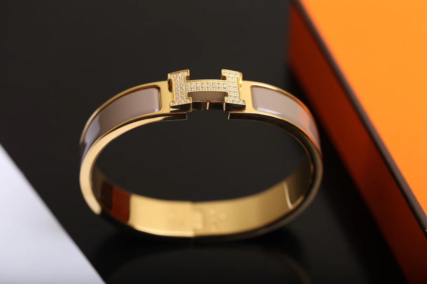 [LumiVibe]H BRACELET GOLD DIAMOND