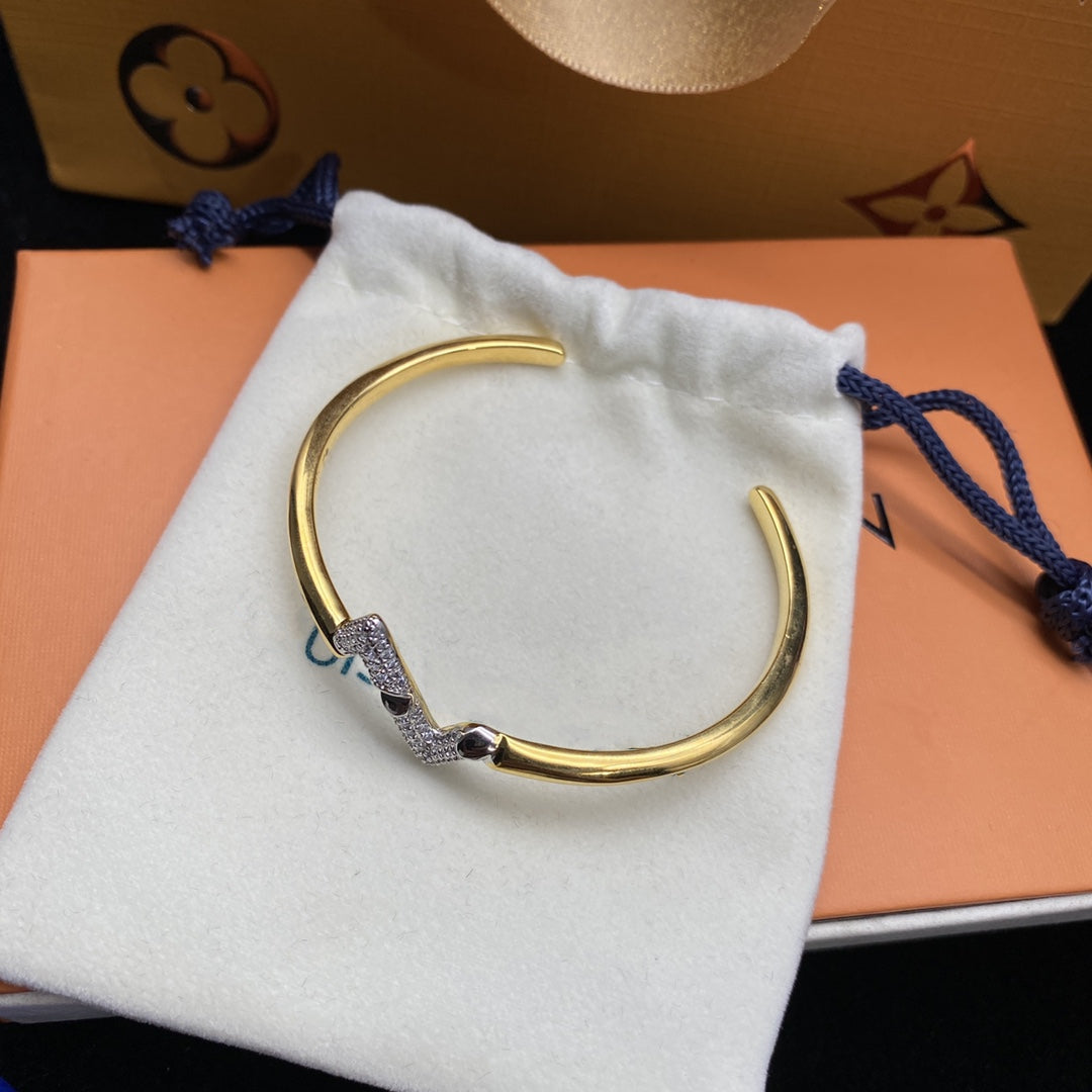 [LumiVibe]VOLTE UPSITE DOWN DIAMOND GOLD OPEN BRACELET