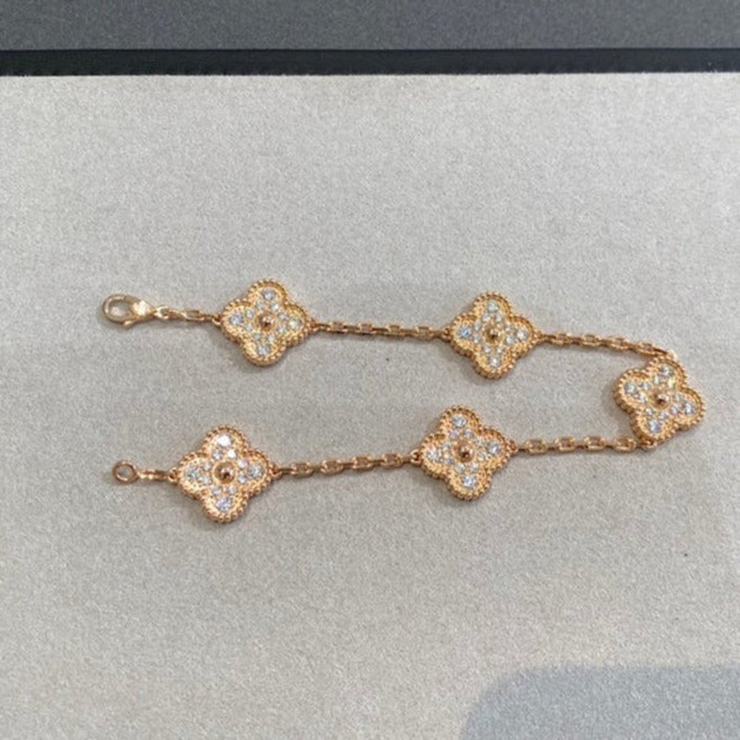 [LumiVibe] CLOVER 5 MOTIF FULL DIAMOND BRACELET COLLECTION