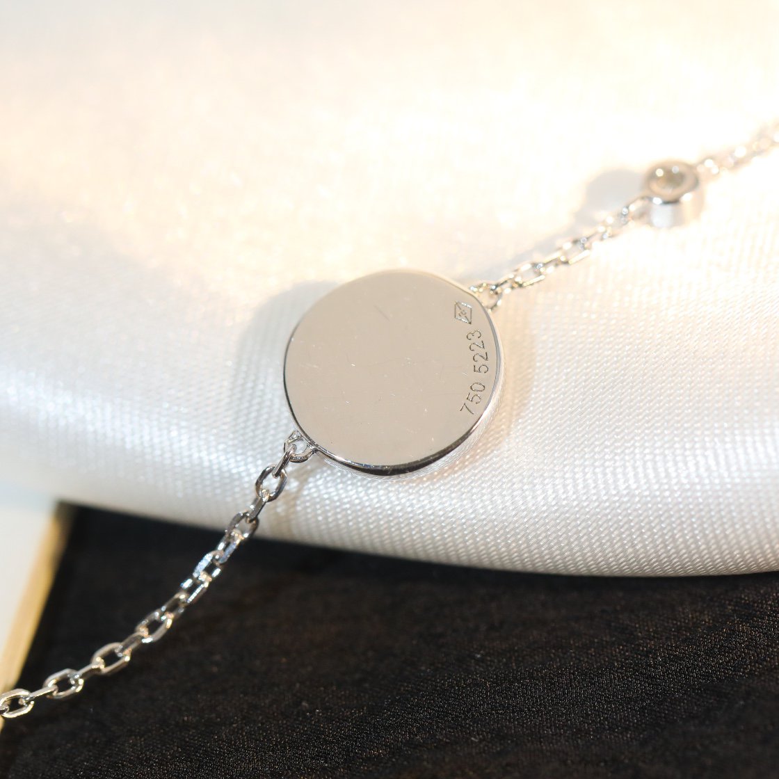 [LumiVibe]SUN MOTIF PINK MOP SILVER BRACELET
