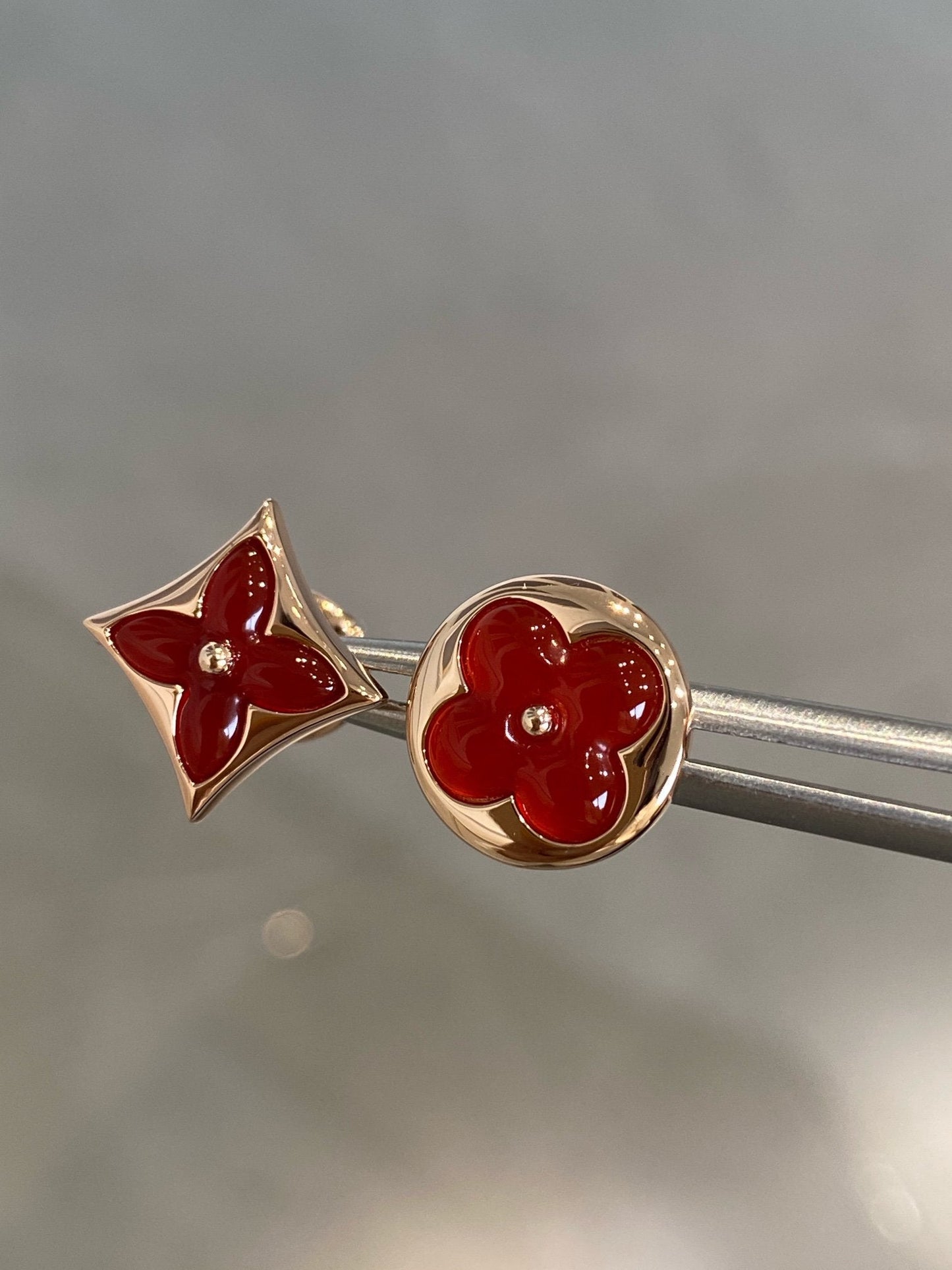 [LumiVibe]STAR AND SUN PINK GOLD CARNELIAN STUD EARRINGS