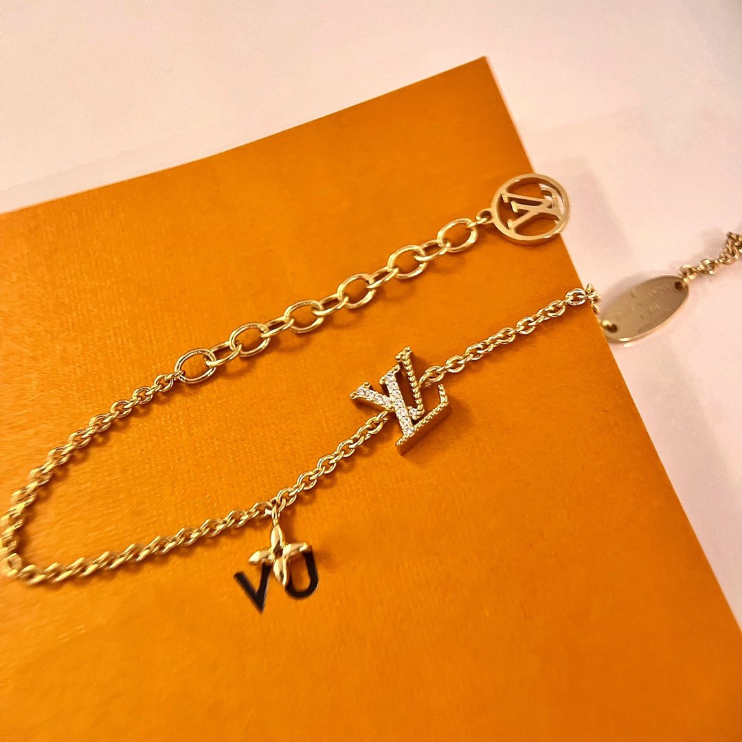 [LumiVibe]LOGO STAR MOTIF GOLD BRACELET