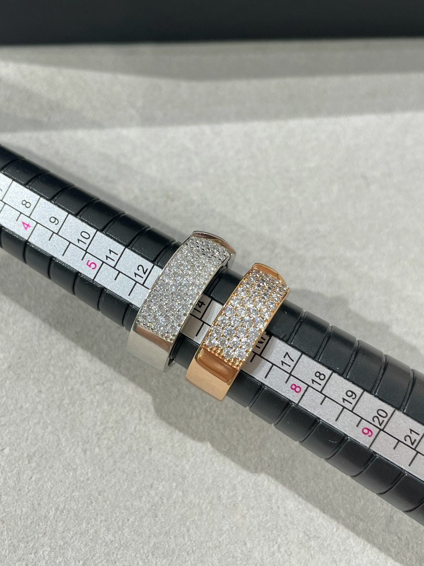[LumiVibe]LIENS EVIDENCE  DIAMOND PAVED RING
