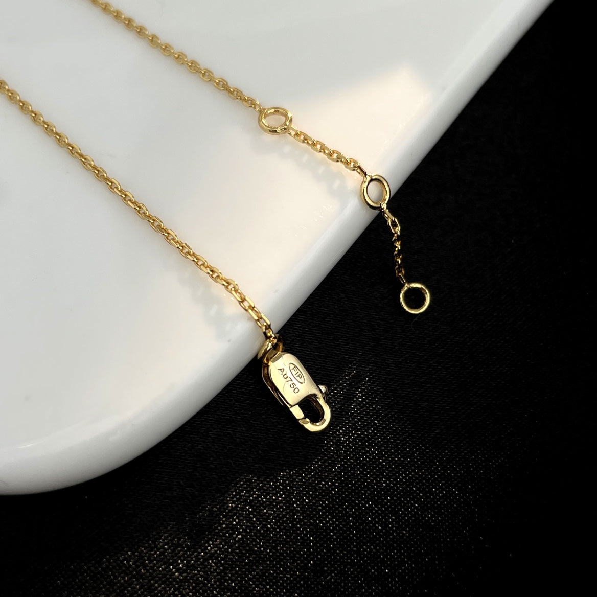 [LumiVibe]FORCE 10 FULL DIAMOND BUCKLE CHAIN LINK MINI MODEL