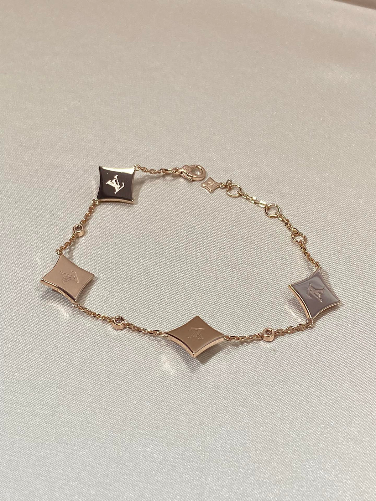 [LumiVibe]STAR 4 MOTIF MOP DIAMOND PINK GOLD BRACELET