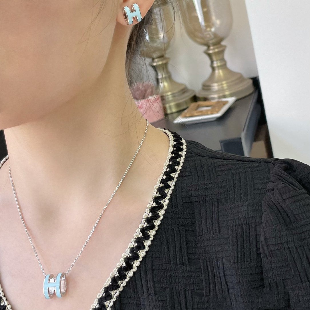 [LumiVibe]POP H SKY BLUE NECKLACE