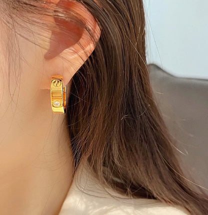 [LumiVibe]LOVE 5.5MM 1 DIAMOND EARRINGS