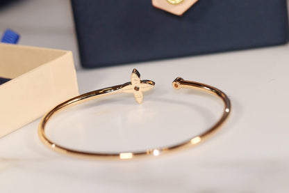 [LumiVibe]IDYLLE GOLD OPEN BRACELET DIAMOND PAVED