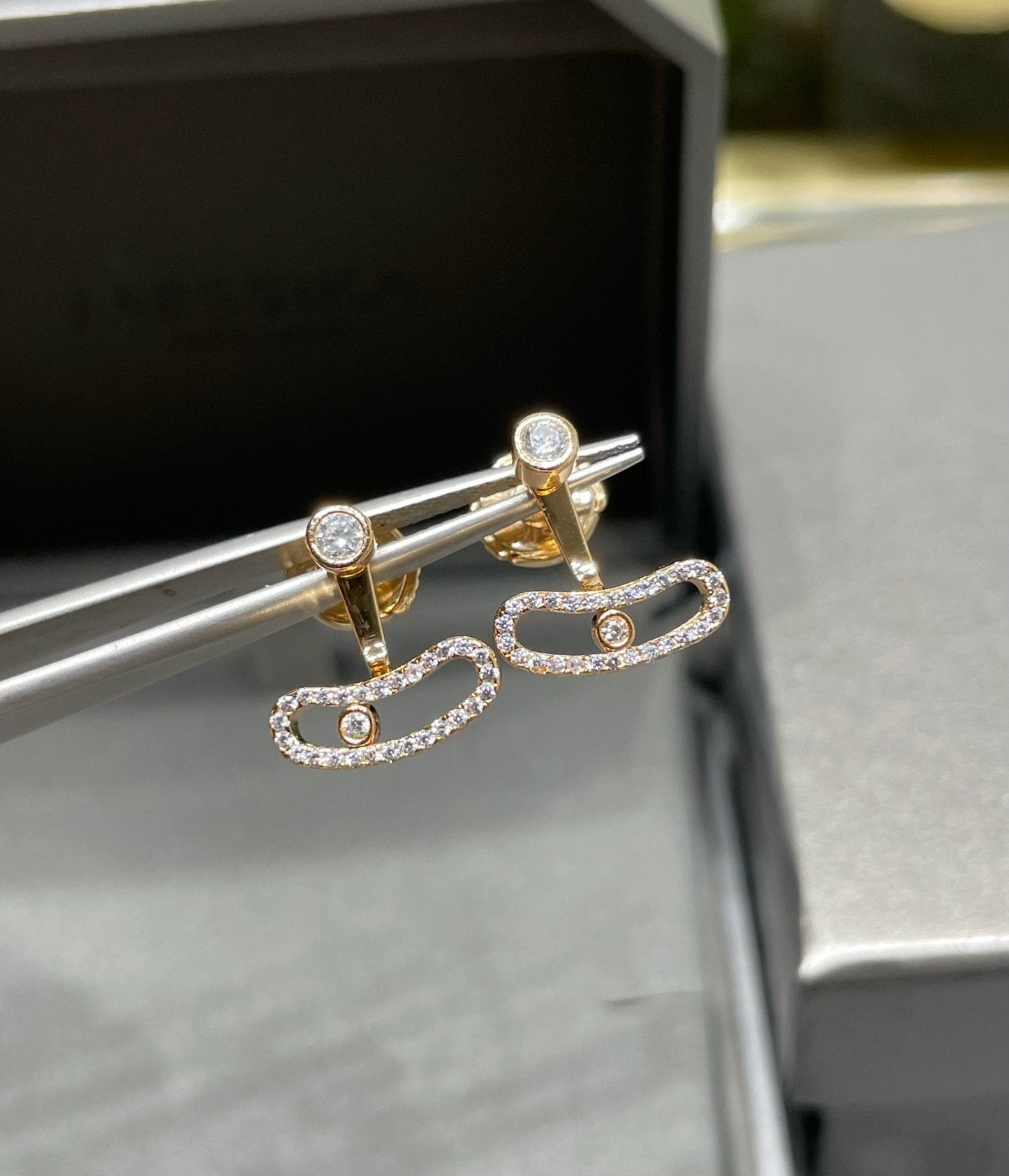 [LumiVibe]MOVE UNO PINK GOLD DIAMOND EARRINGS