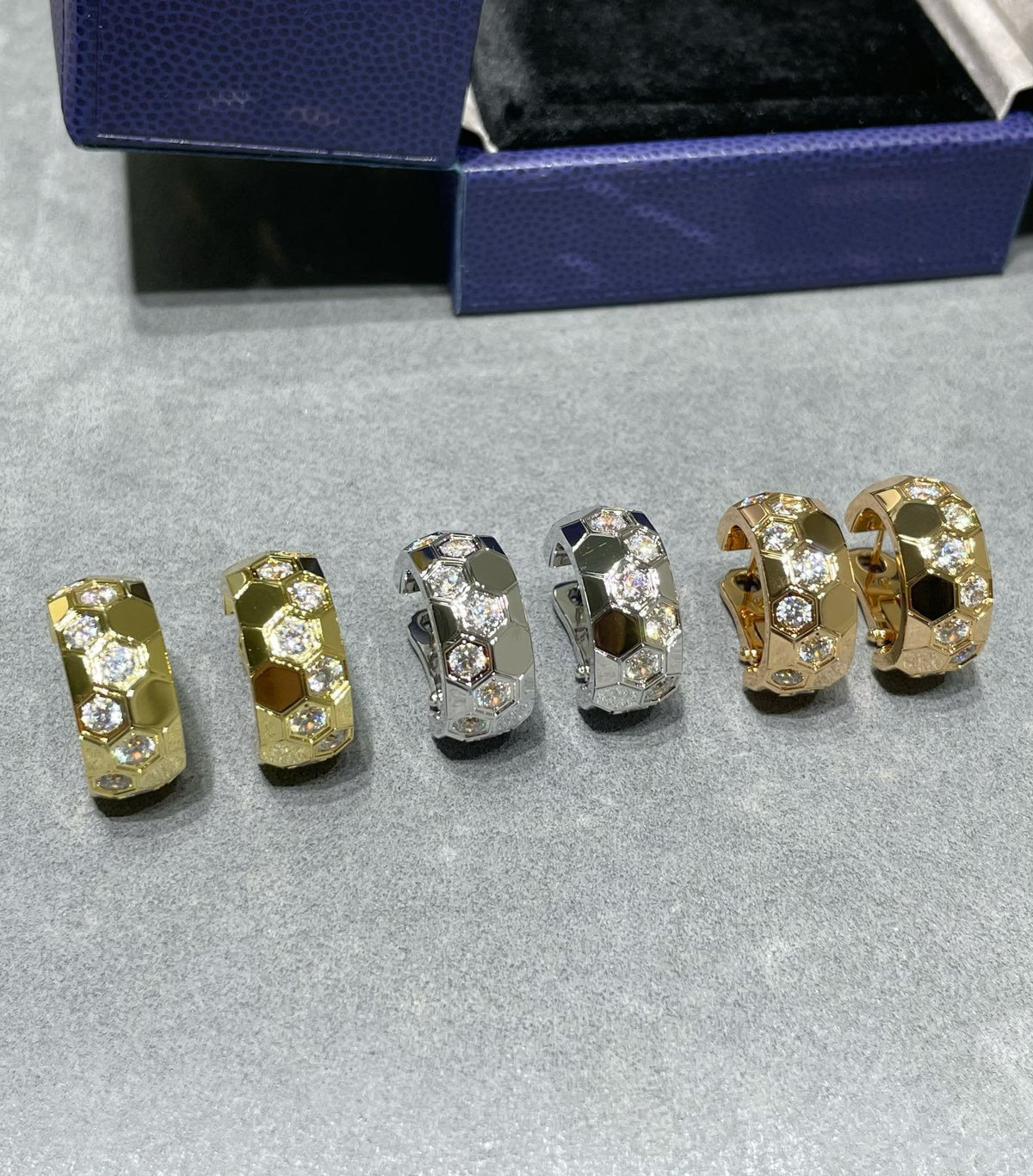 [LumiVibe]BEE LOVE DIAMOND HOOP EARRINGS