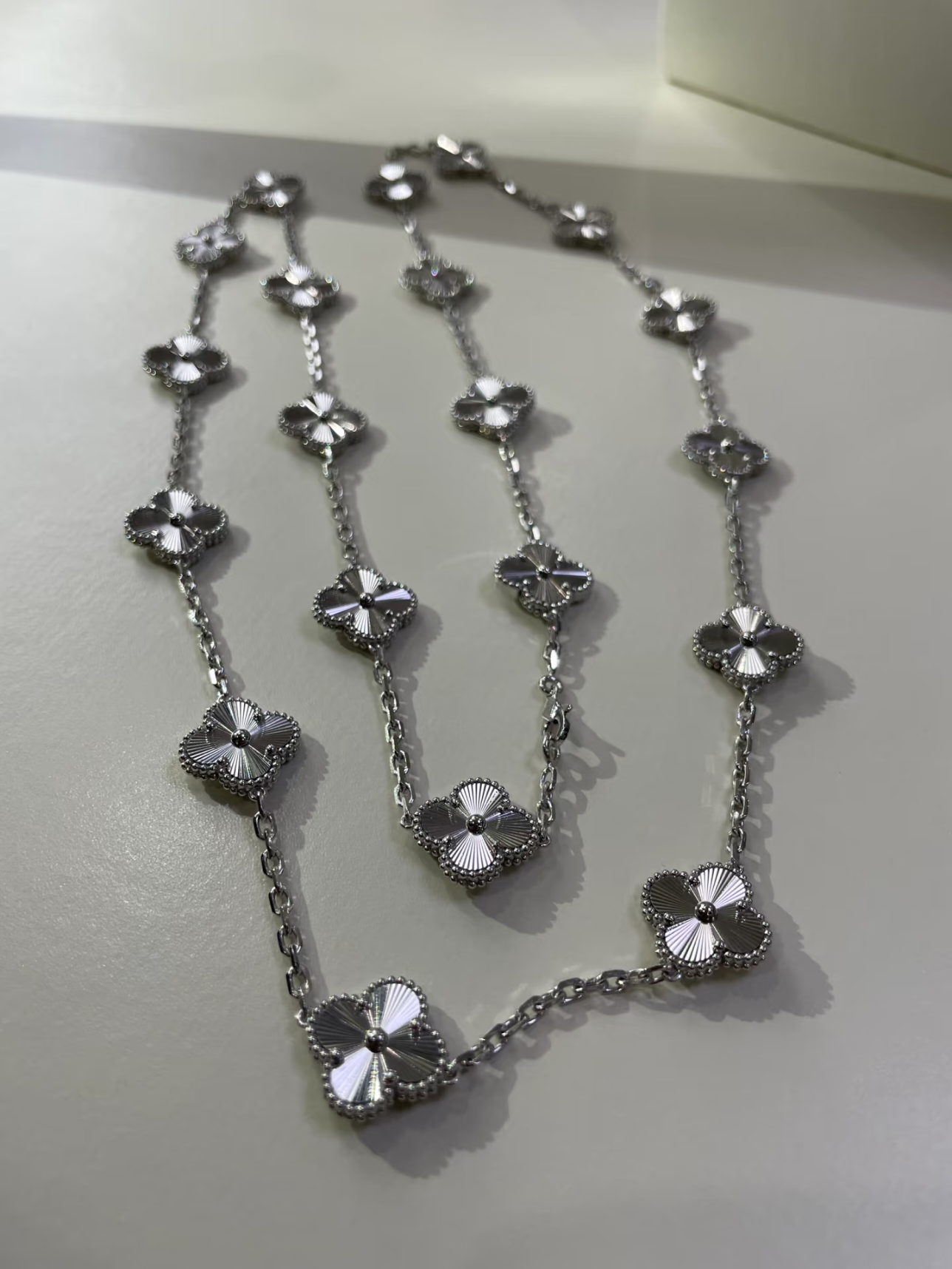 [LumiVibe]CLOVER 20 MOTIFS SILVER LASER