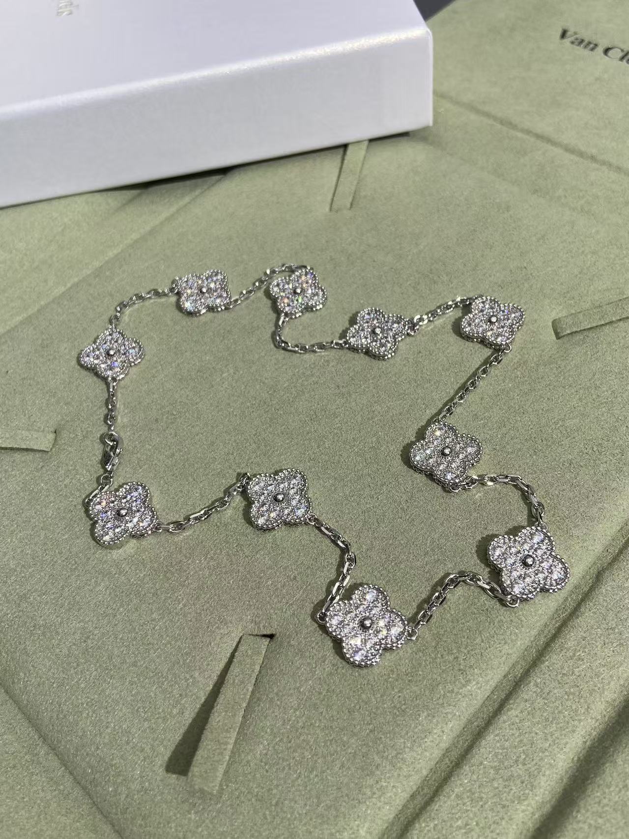 [LumiVibe]CLOVER 10 MOTIFS  FULL DIAMOND NECKLACE