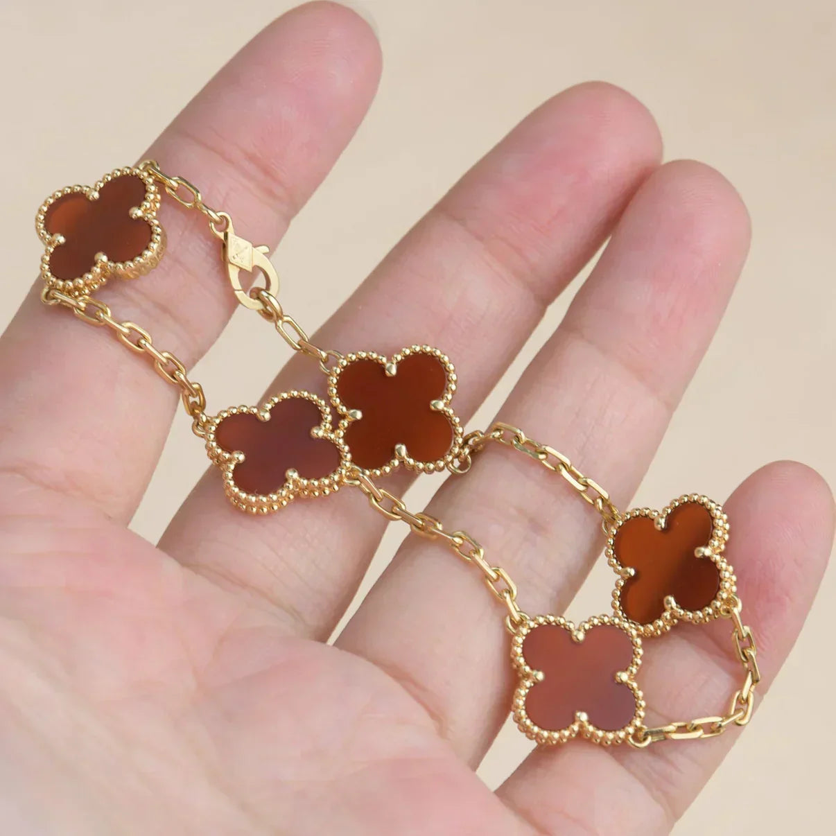 [LumiVibe] CLOVER 5 MOTIF RED CORNELIAN BRACELET COLLECTION
