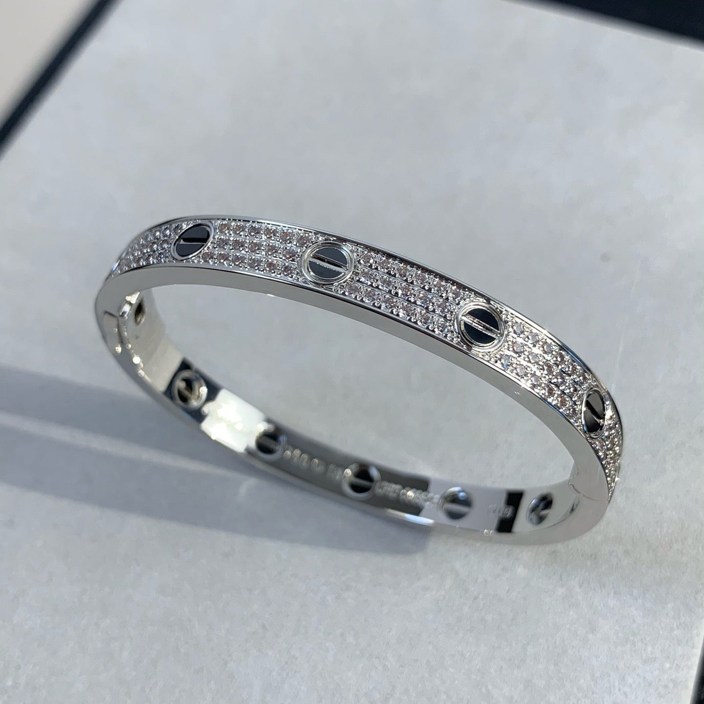 [LumiVibe]LOVE BRACELET 6.1MM DIAMOND-PAVED CERAMIC