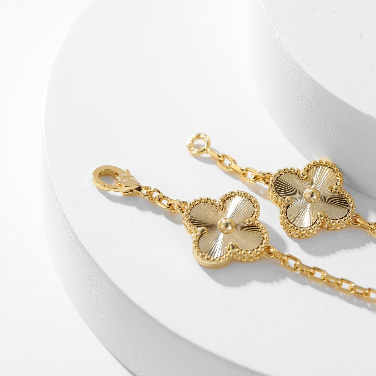 [LumiVibe]CLOVER 10 MOTIFS LASER NECKLACE