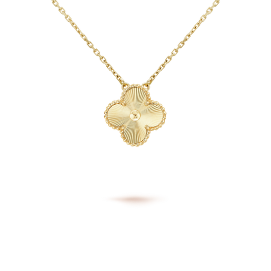 [LumiVibe]CLOVER 15MM LASER NECKLACE AND BOX
