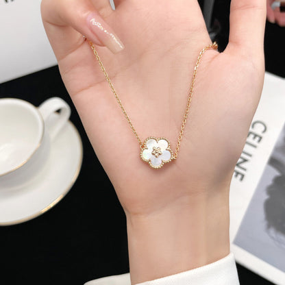 [LumiVibe]LUCKY  WHITE MOP  PLUM BLOSSOM NECKLACE