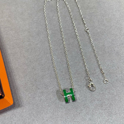 [LumiVibe]POP H GREEN NECKLACE SILVER AND GOLD