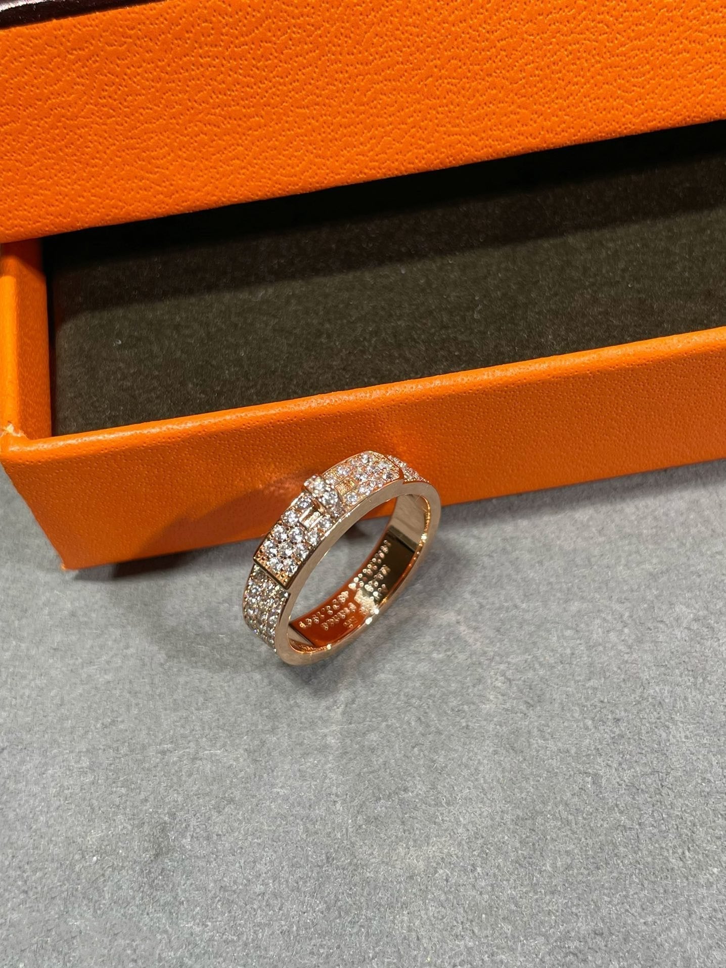 [LumiVibe]KELLY PINK GOLD DIAMOND RING