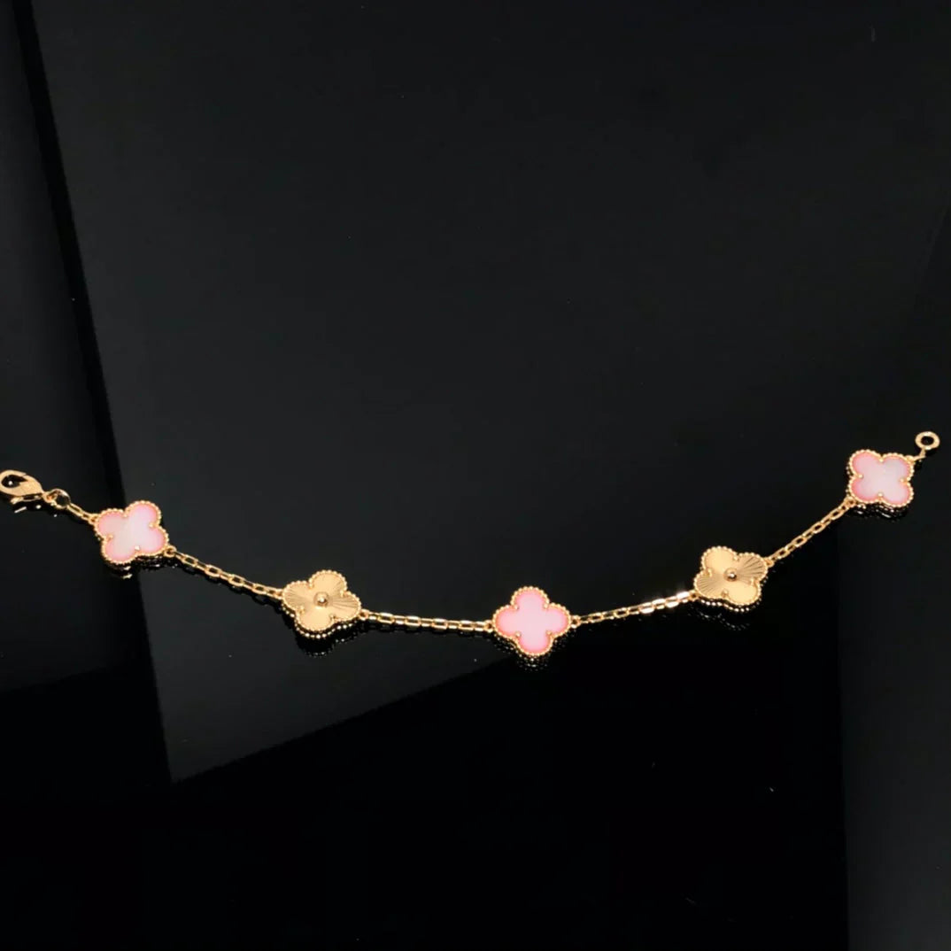 [LumiVibe] CLOVER 5 MOTIFS  PINK MOP BRACELET COLLECTION